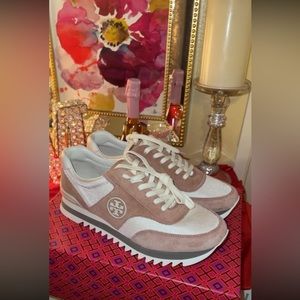 Tory Burch Sawtooth Logo Sneaker (Womens 10.5)